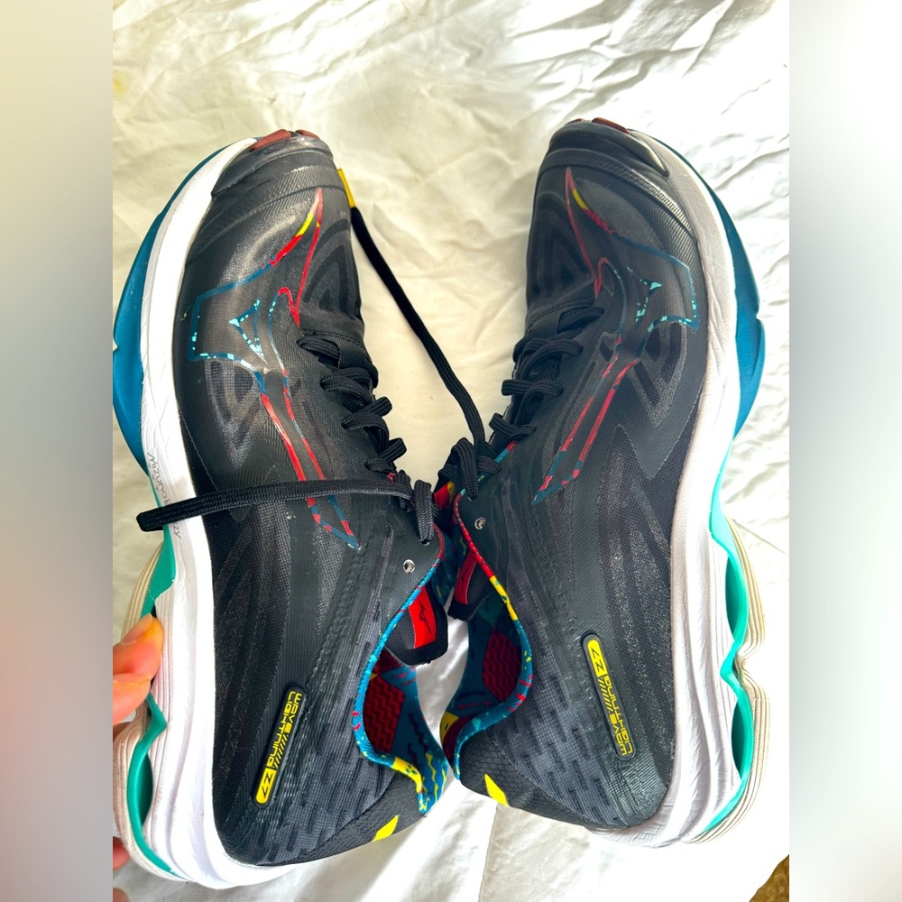 Mizuno Wave Lightning Z7. Japan Version.